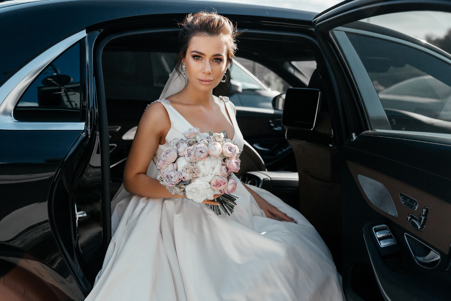 lady in a car image